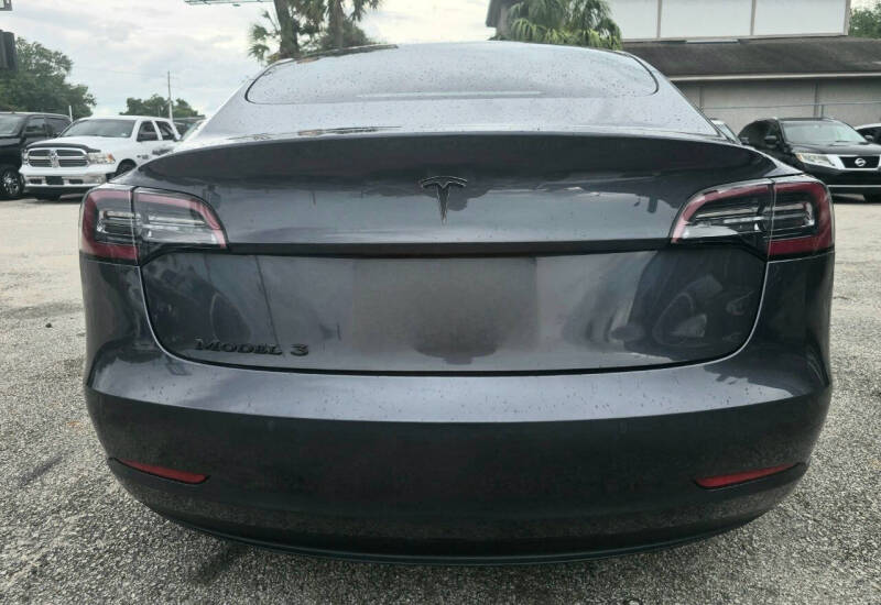 2021 Tesla Model 3 Standard Range Plus