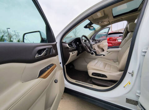 2017 GMC Acadia Denali