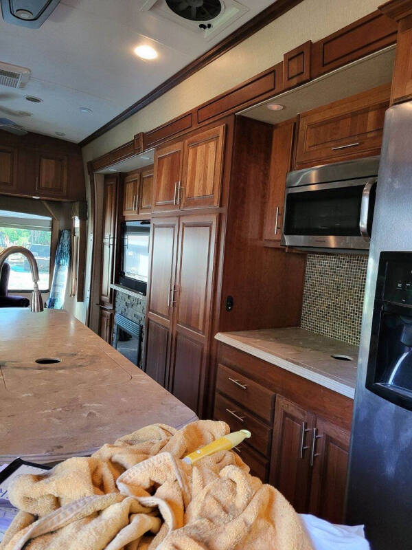 2012 Dynamax Trilogy