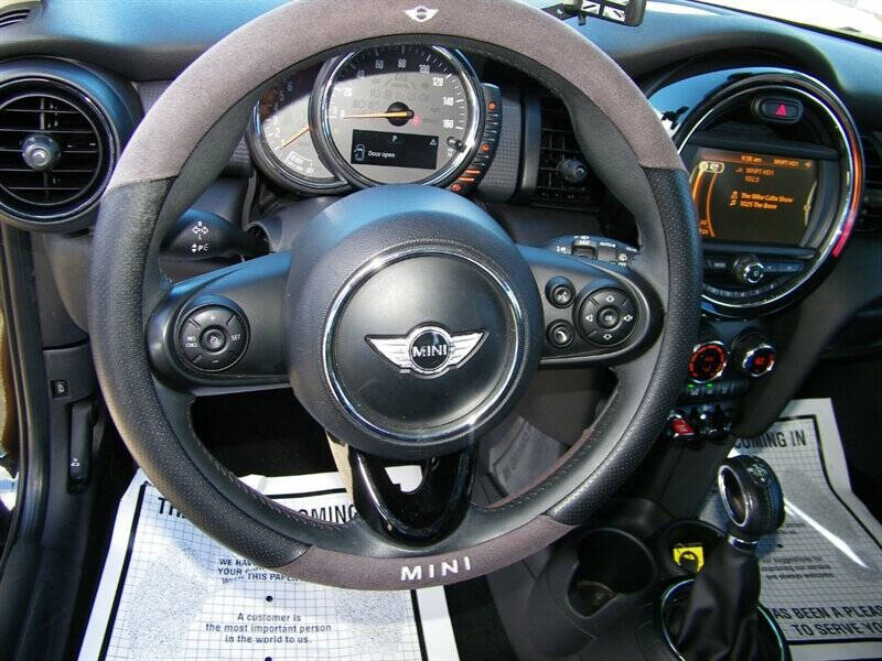 2016 MINI Hardtop 4 Door Cooper