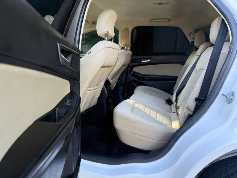 2015 Ford Edge SE