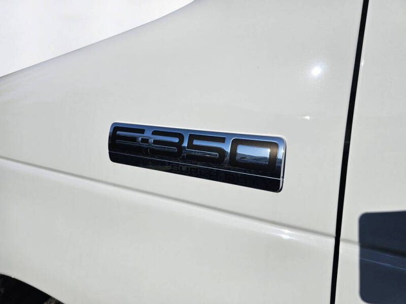 2025 Ford E-Series