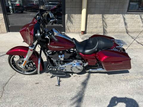 2017 HARLEY DAVIDSON FLHX for sale at West College Auto Sales in Menasha WI