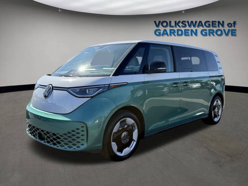 2025 Volkswagen ID. Buzz Pro S Plus 4Motion
