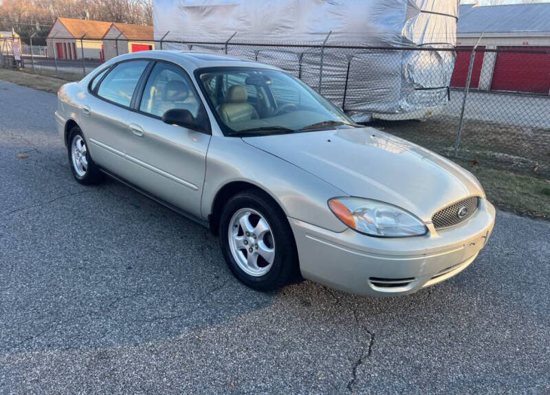 2004 Ford Taurus SES