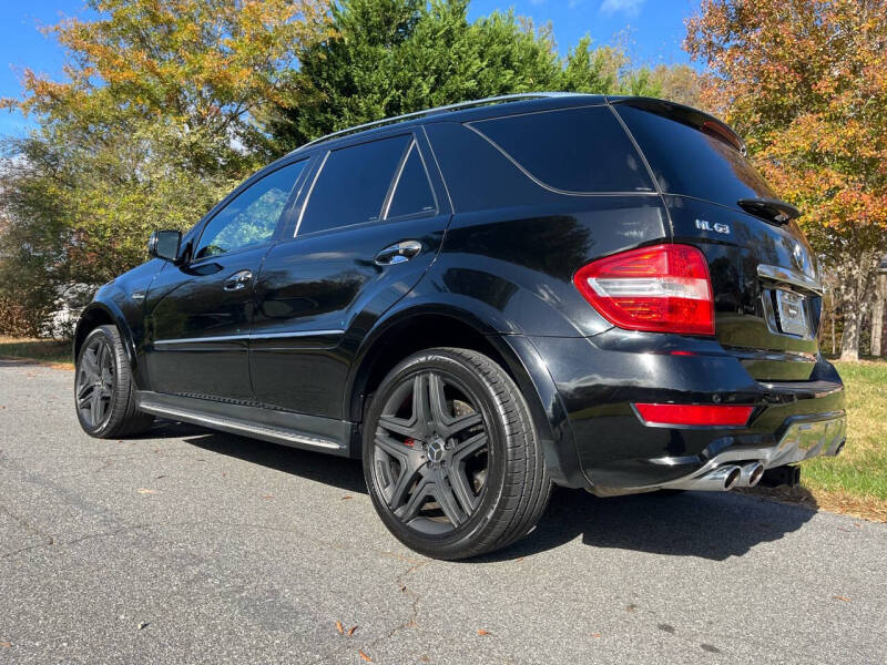 2011 Mercedes-Benz M-Class ML63 AMG photo 8