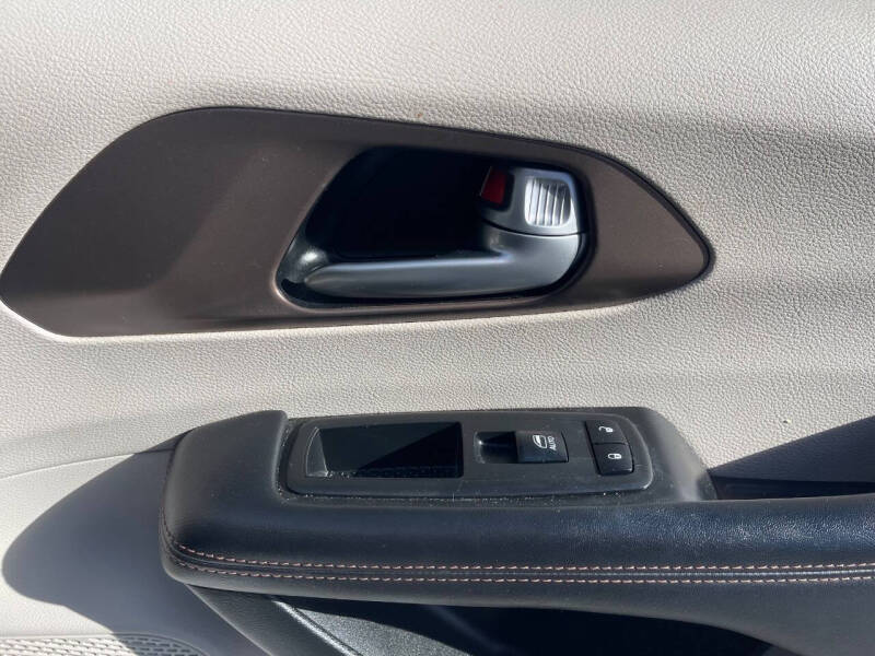 2018 Chrysler Pacifica Touring L