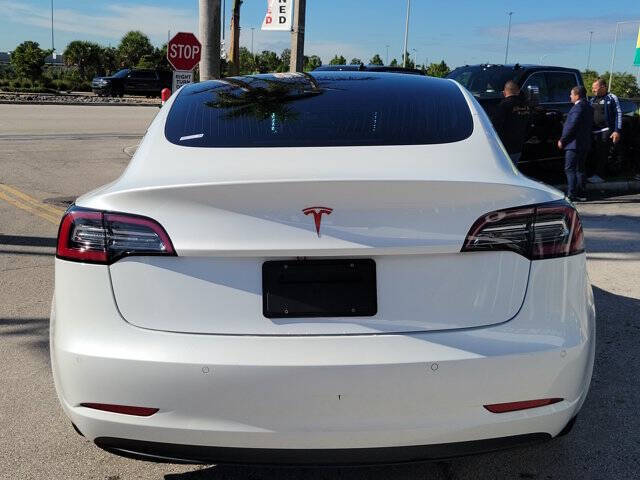 2020 Tesla Model 3 Standard Range