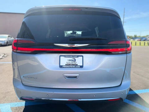 2023 Chrysler Pacifica Touring L