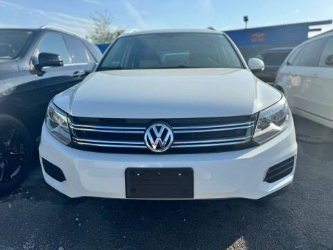 2017 Volkswagen Tiguan for sale at DREAM AUTO SALES INC. in Brooklyn NY