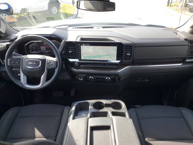 2023 GMC Sierra 1500 SLE