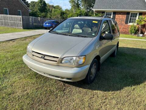 2000 Toyota Sienna for sale at County Line Car Sales Inc. in Delco NC