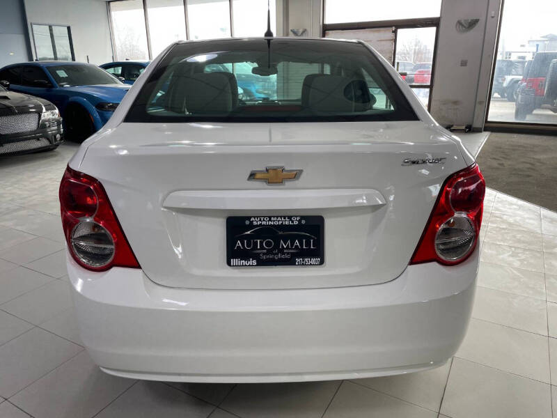2013 Chevrolet Sonic LS Manual