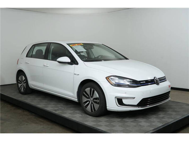2017 Volkswagen e-Golf SEL Premium