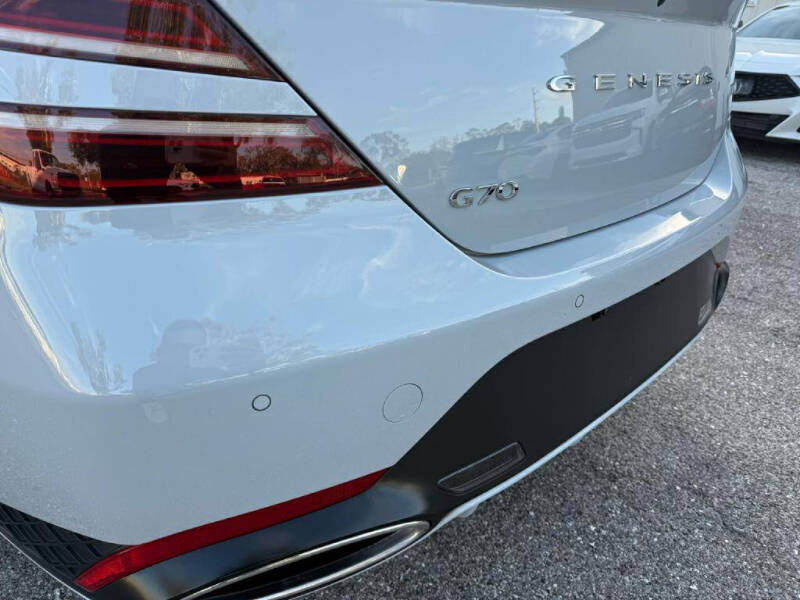 2022 Genesis G70