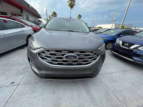 2022 Ford Edge Titanium
