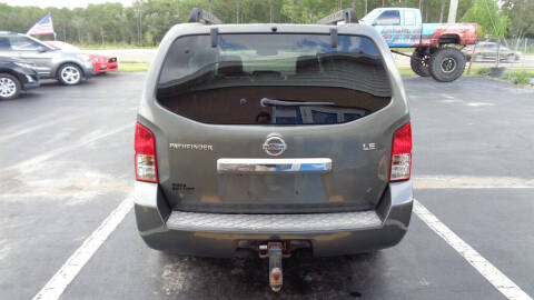 2008 Nissan Pathfinder LE V8