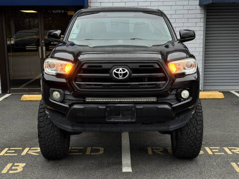2016 Toyota Tacoma SR