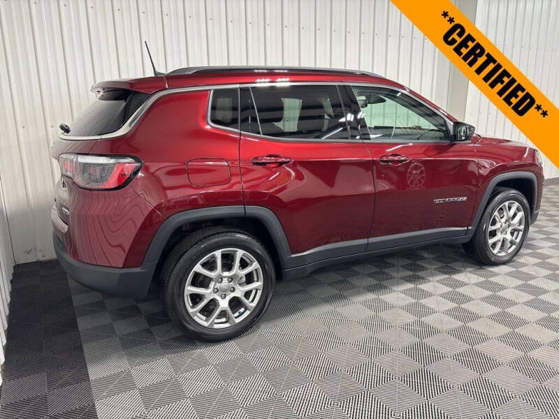 2022 Jeep Compass Latitude Lux