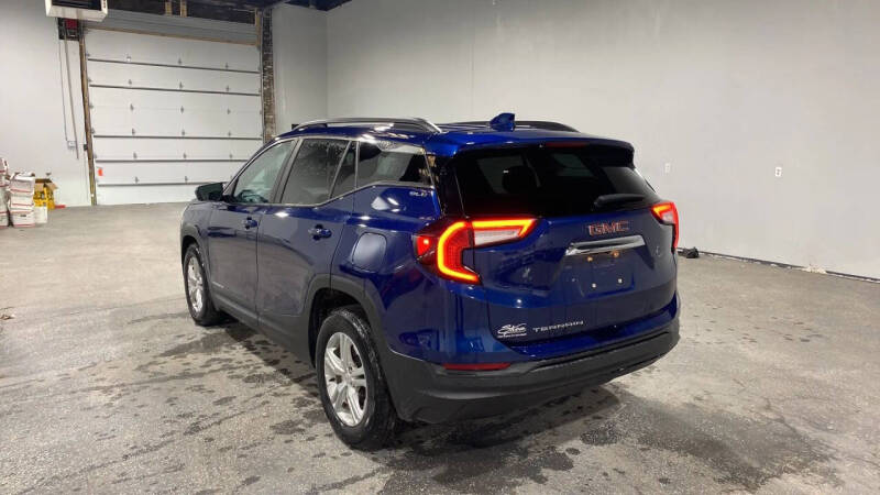 2022 GMC Terrain SLE