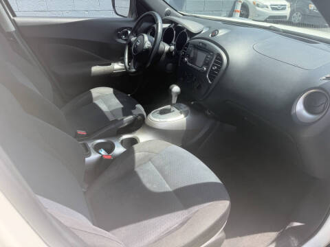 2017 Nissan JUKE SV
