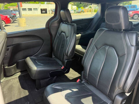 2018 Chrysler Pacifica Touring L Plus