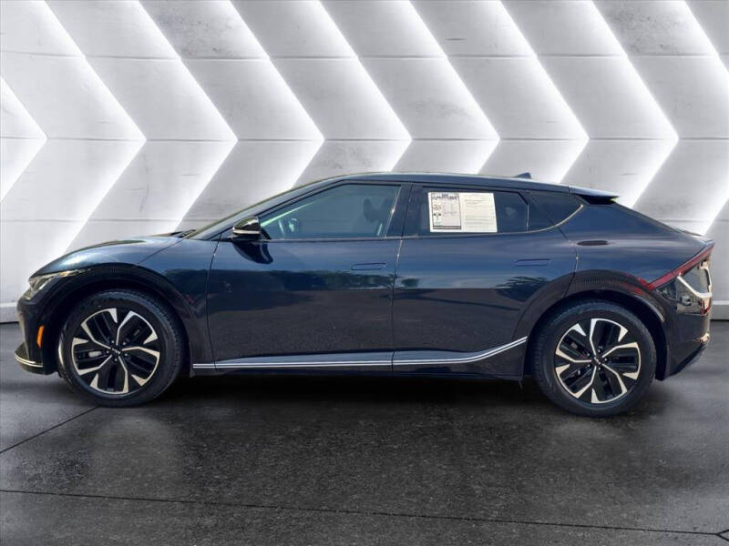 Used 2023 Kia EV6 Wind with VIN KNDC34LA6P5126828 for sale in Knoxville, TN