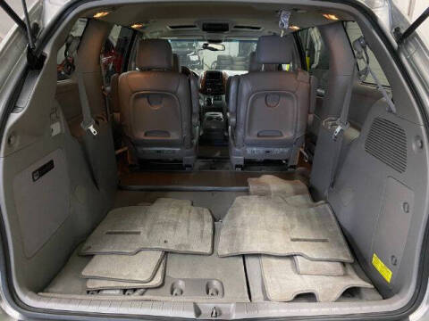 2004 Toyota Sienna XLE Limited 7 Passenger