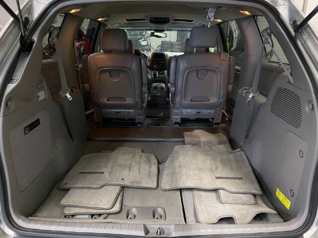 2004 Toyota Sienna XLE Limited 7 Passenger