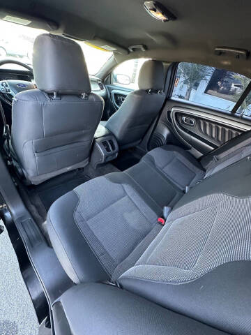 2013 Ford Taurus SEL