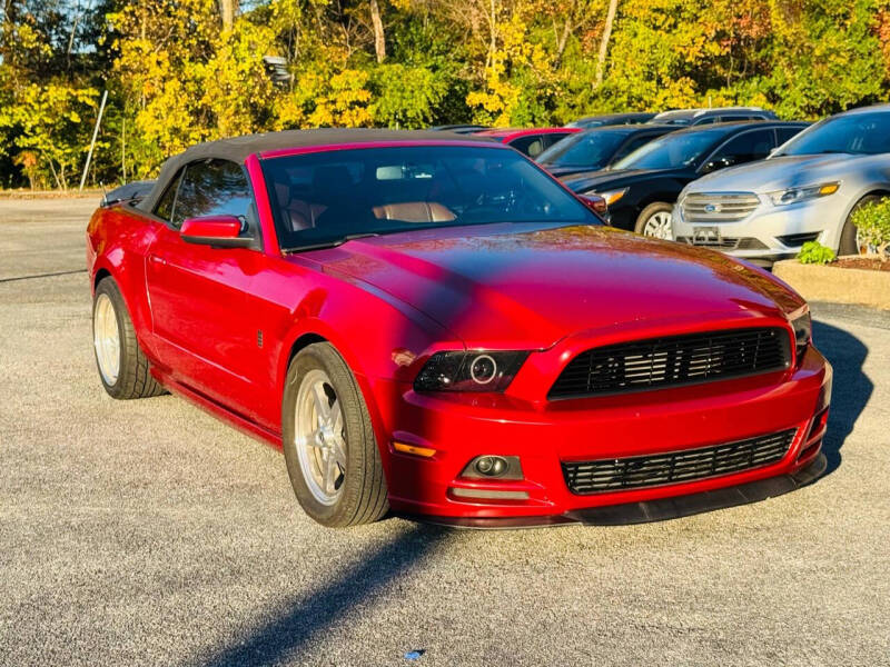 2013 Ford Mustang V6 photo 3