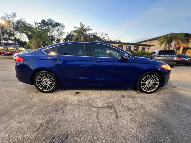 2014 Ford Fusion SE