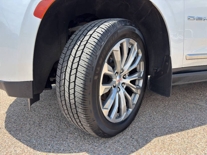2022 GMC Yukon XL Denali