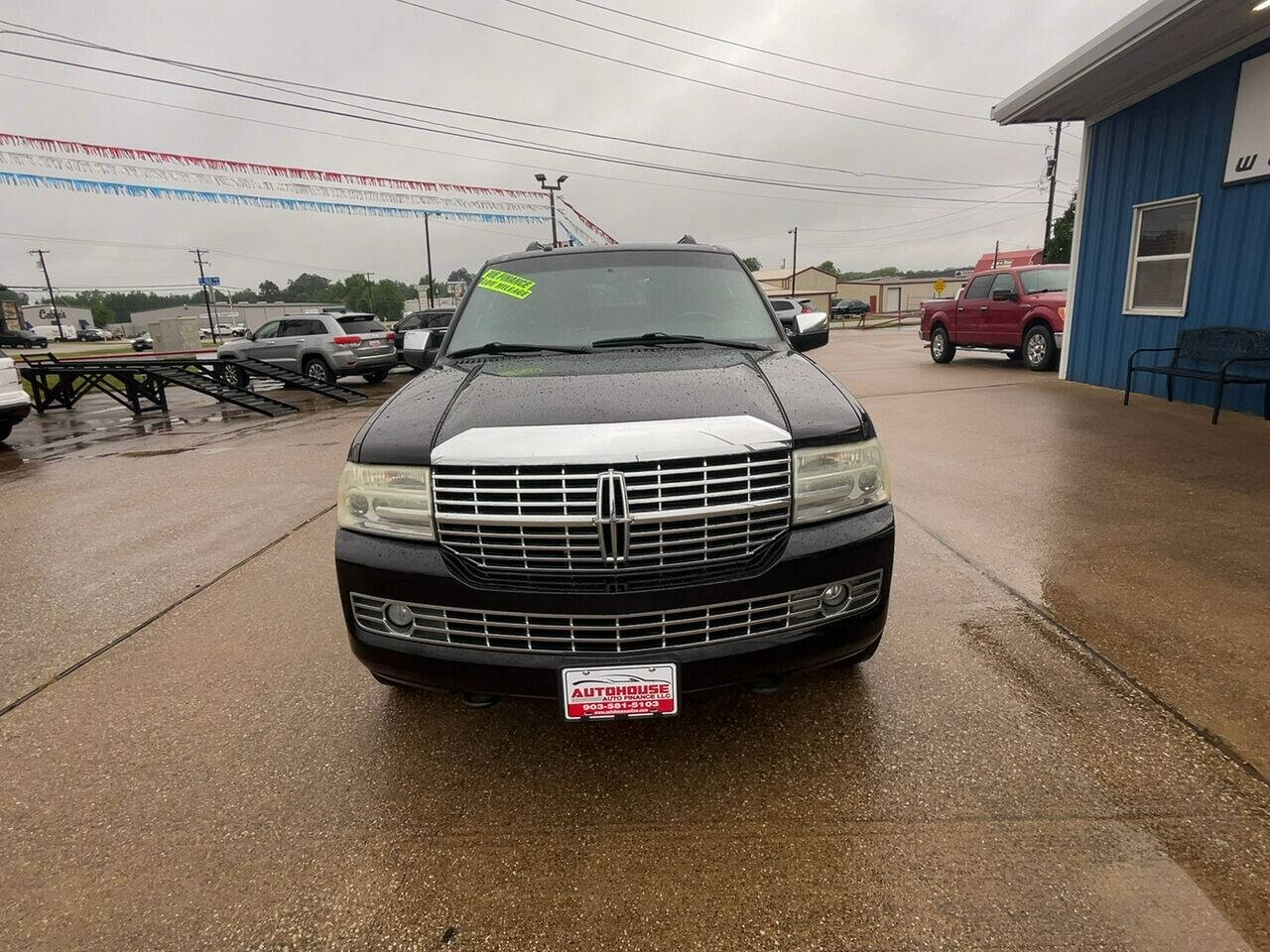 2007 Lincoln Navigator for sale at Autohouse Auto Finance in Tyler, TX