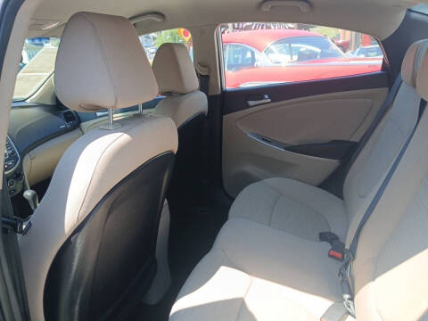 2017 Hyundai Accent Value Edition