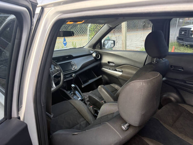 2018 Nissan Kicks S
