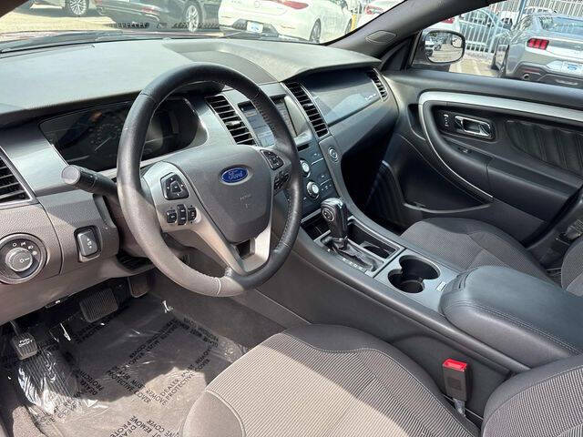 2019 Ford Taurus SEL