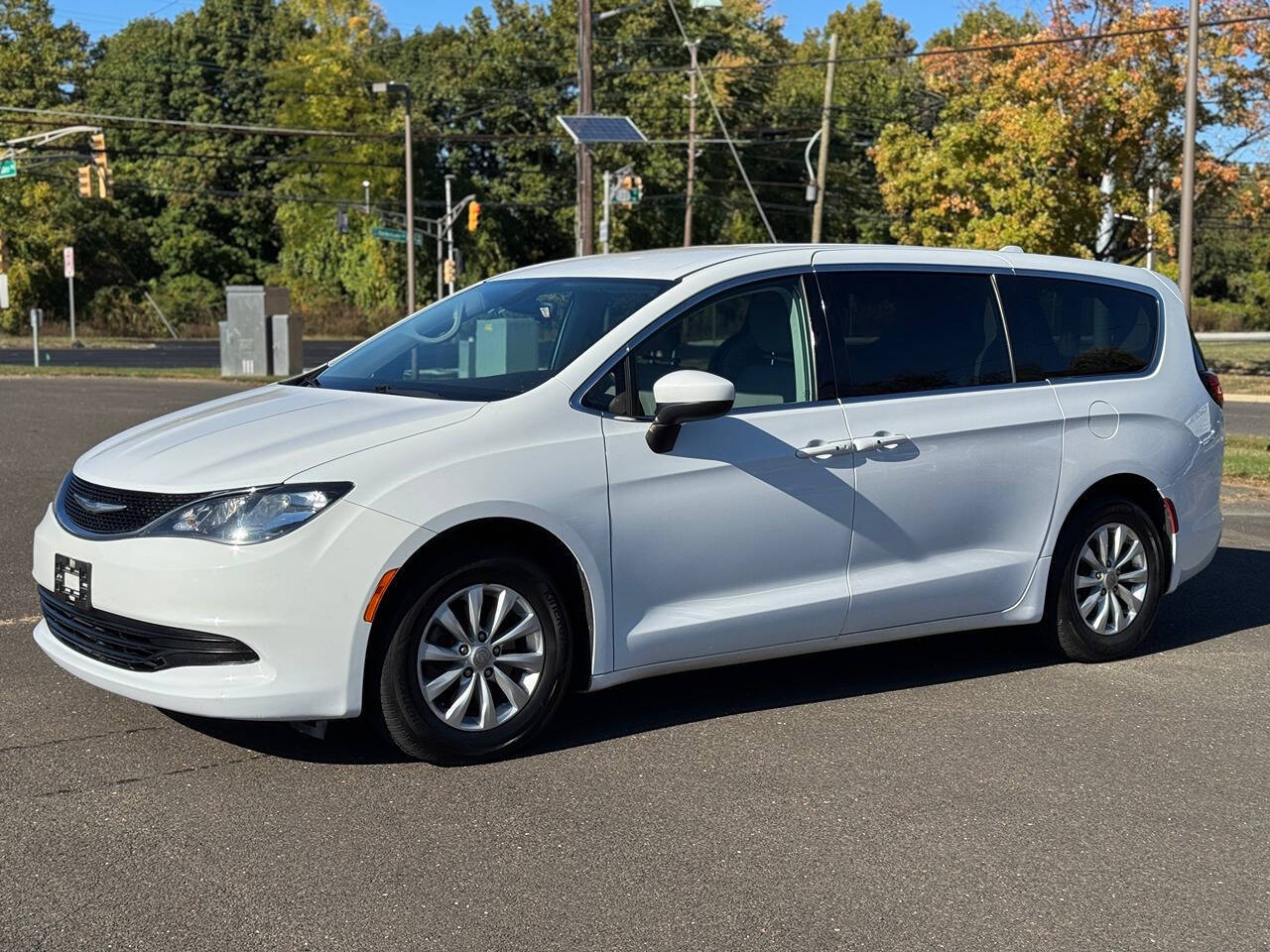 2017 Chrysler Pacifica for sale at Interboro Motors in Burlington, NJ