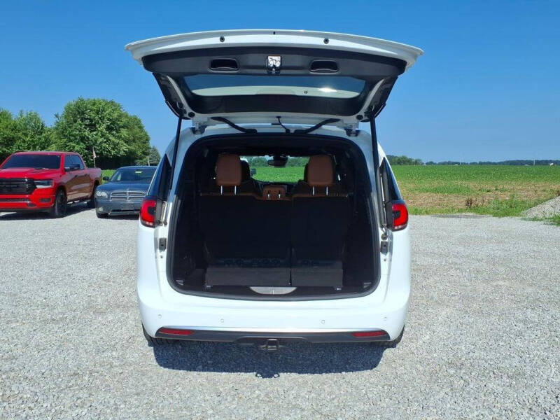 2025 Chrysler Pacifica Pinnacle