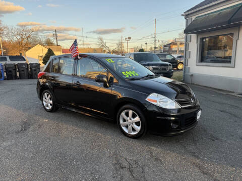 2012 Nissan Versa 1.8 SL