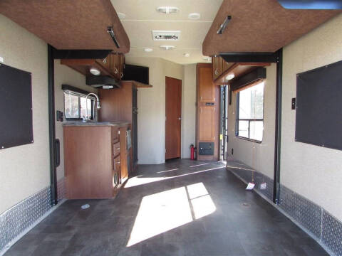 2015 Forest River Vengeance 25v