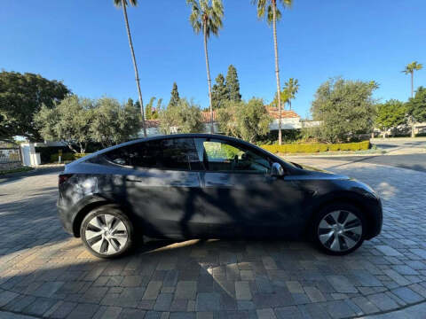 2024 Tesla Model Y Long Range