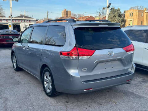 2014 Toyota Sienna