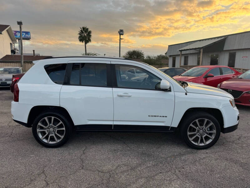 2016 Jeep Compass High Altitude photo 15