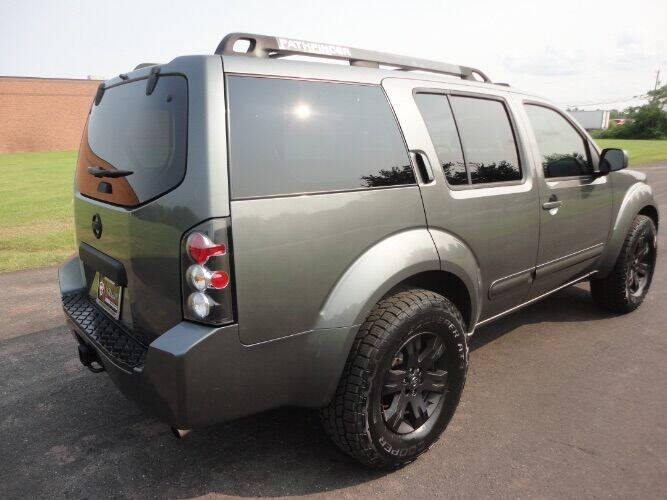 2007 Nissan Pathfinder LE