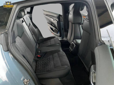 2023 Audi e-tron GT quattro Premium Plus