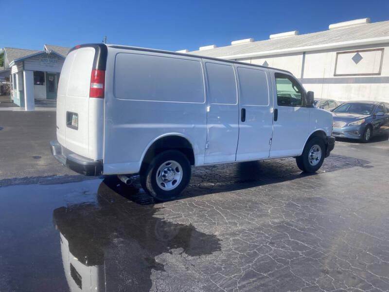 2019 Chevrolet Express 2500