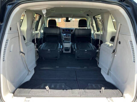 2021 Chrysler Voyager LXi
