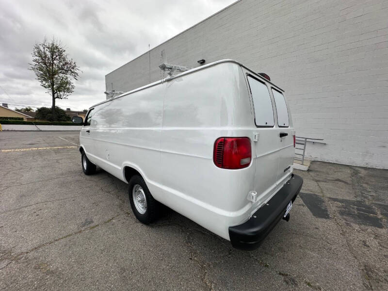 2001 Dodge Ram Van 3500