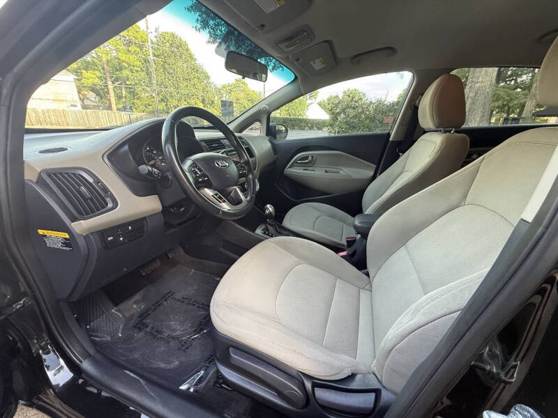 2015 Kia Rio 5-Door EX